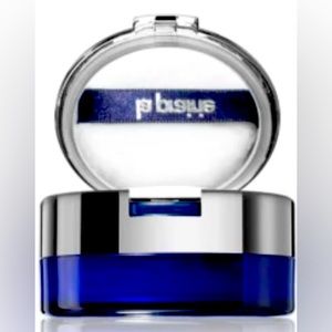 La Prairie 0.35 oz travel size translucent powder